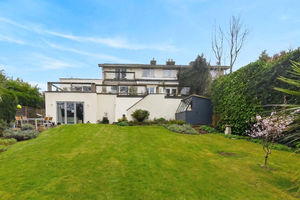 Photo 11- click for photo gallery